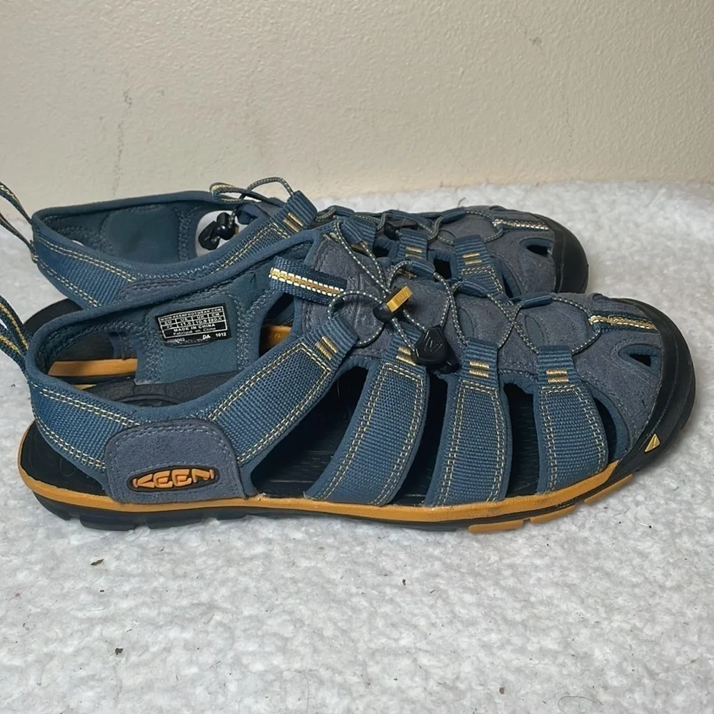 Keen sandals size